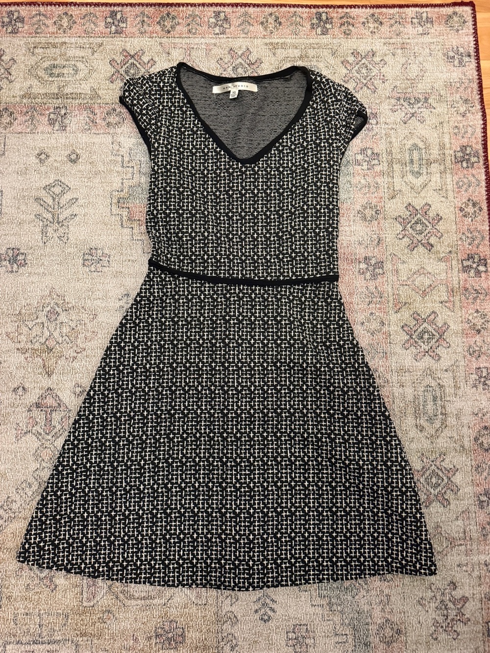 Max Studio Black & White Tweed-Pattern V-Neck Midi Dress